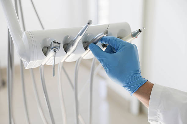 Professional Emergency Dentist technician working in Vassar, MI